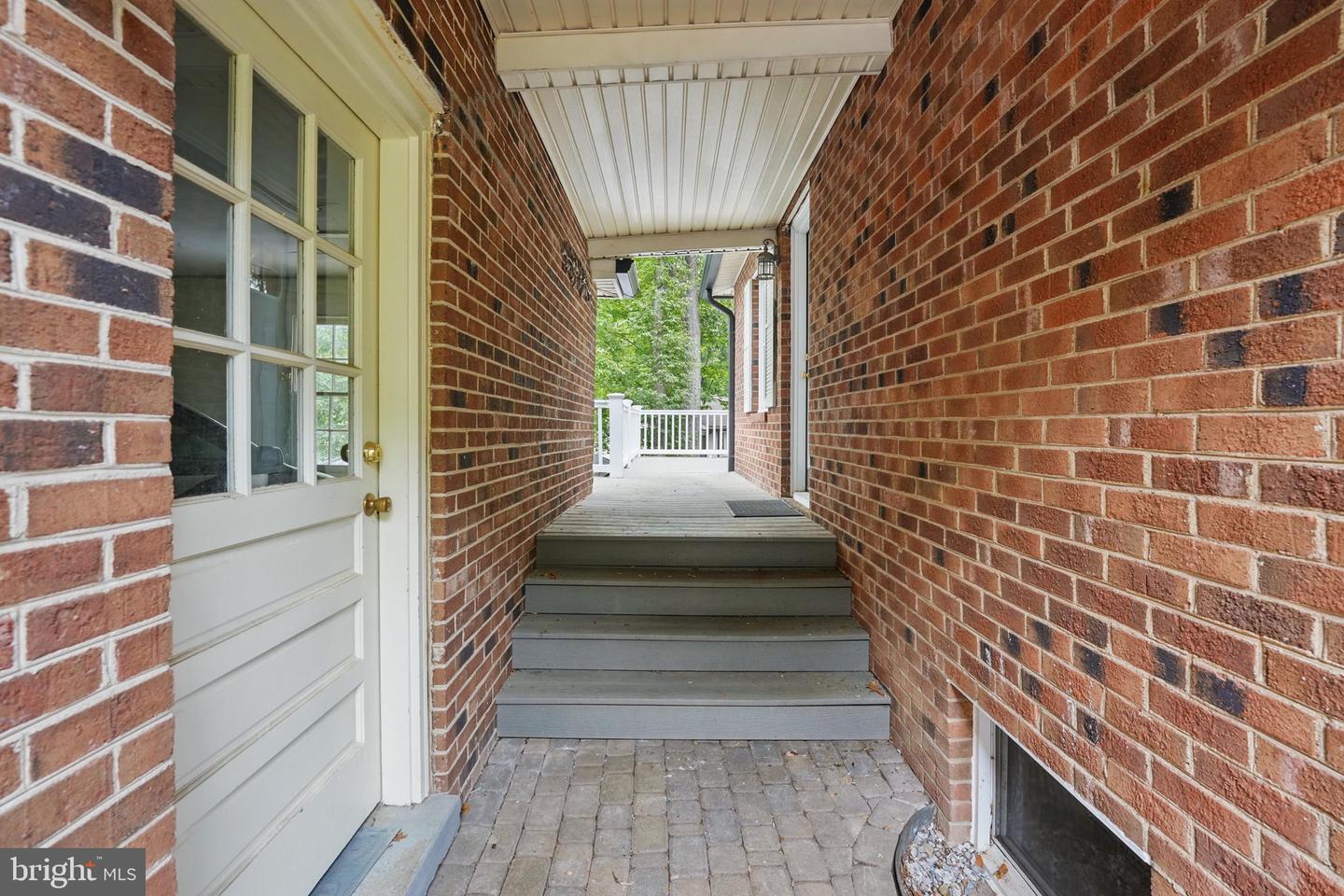 16211 SUNNY KNOLL DR, DUMFRIES, Virginia 22025, 4 Bedrooms Bedrooms, ,2 BathroomsBathrooms,Residential,For sale,16211 SUNNY KNOLL DR,VAPW2095194 MLS # VAPW2095194
