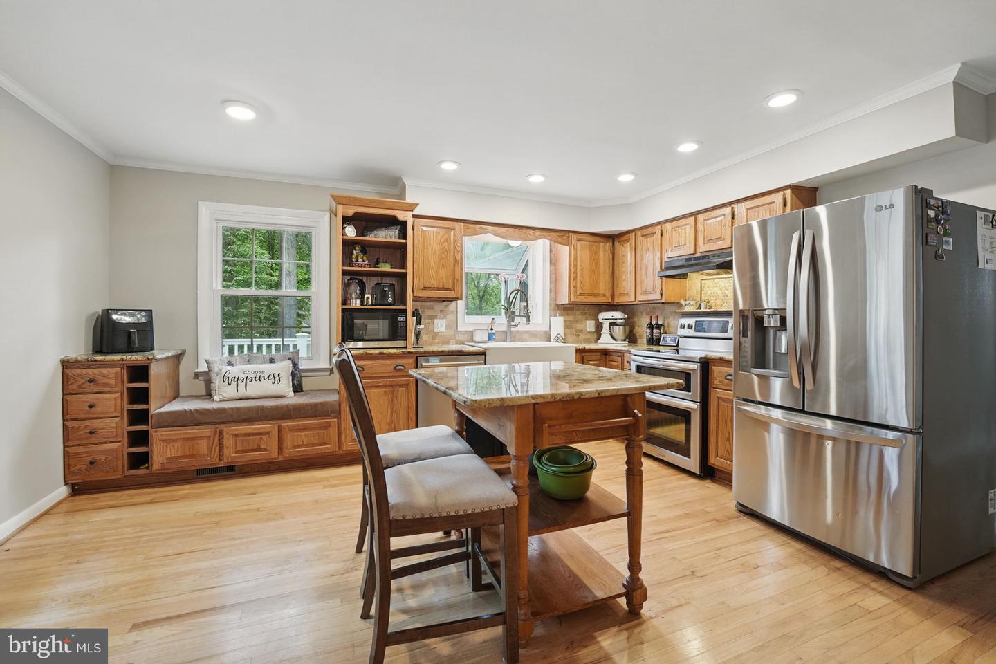 16211 SUNNY KNOLL DR, DUMFRIES, Virginia 22025, 4 Bedrooms Bedrooms, ,2 BathroomsBathrooms,Residential,For sale,16211 SUNNY KNOLL DR,VAPW2095194 MLS # VAPW2095194
