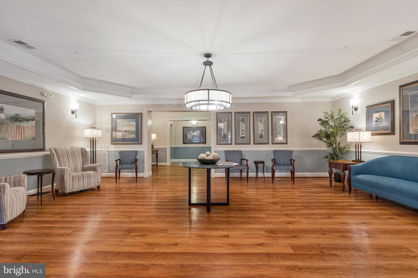20745 ROYAL PALACE SQ #102, STERLING, Virginia 20165, 2 Bedrooms Bedrooms, ,2 BathroomsBathrooms,Residential,For sale,20745 ROYAL PALACE SQ #102,VALO2097370 MLS # VALO2097370