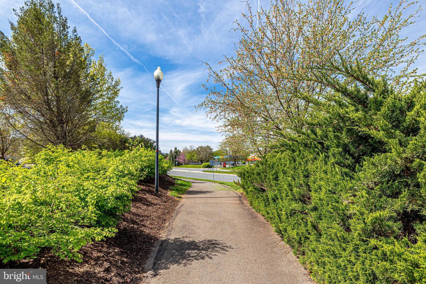 20745 ROYAL PALACE SQ #102, STERLING, Virginia 20165, 2 Bedrooms Bedrooms, ,2 BathroomsBathrooms,Residential,For sale,20745 ROYAL PALACE SQ #102,VALO2097370 MLS # VALO2097370