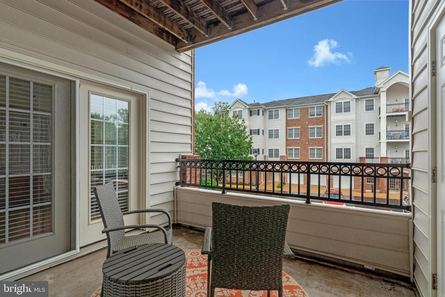 20745 ROYAL PALACE SQ #102, STERLING, Virginia 20165, 2 Bedrooms Bedrooms, ,2 BathroomsBathrooms,Residential,For sale,20745 ROYAL PALACE SQ #102,VALO2097370 MLS # VALO2097370