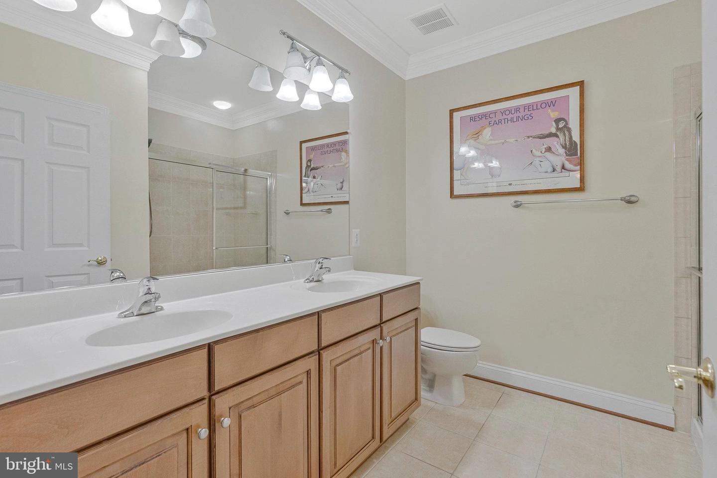 20745 ROYAL PALACE SQ #102, STERLING, Virginia 20165, 2 Bedrooms Bedrooms, ,2 BathroomsBathrooms,Residential,For sale,20745 ROYAL PALACE SQ #102,VALO2097370 MLS # VALO2097370