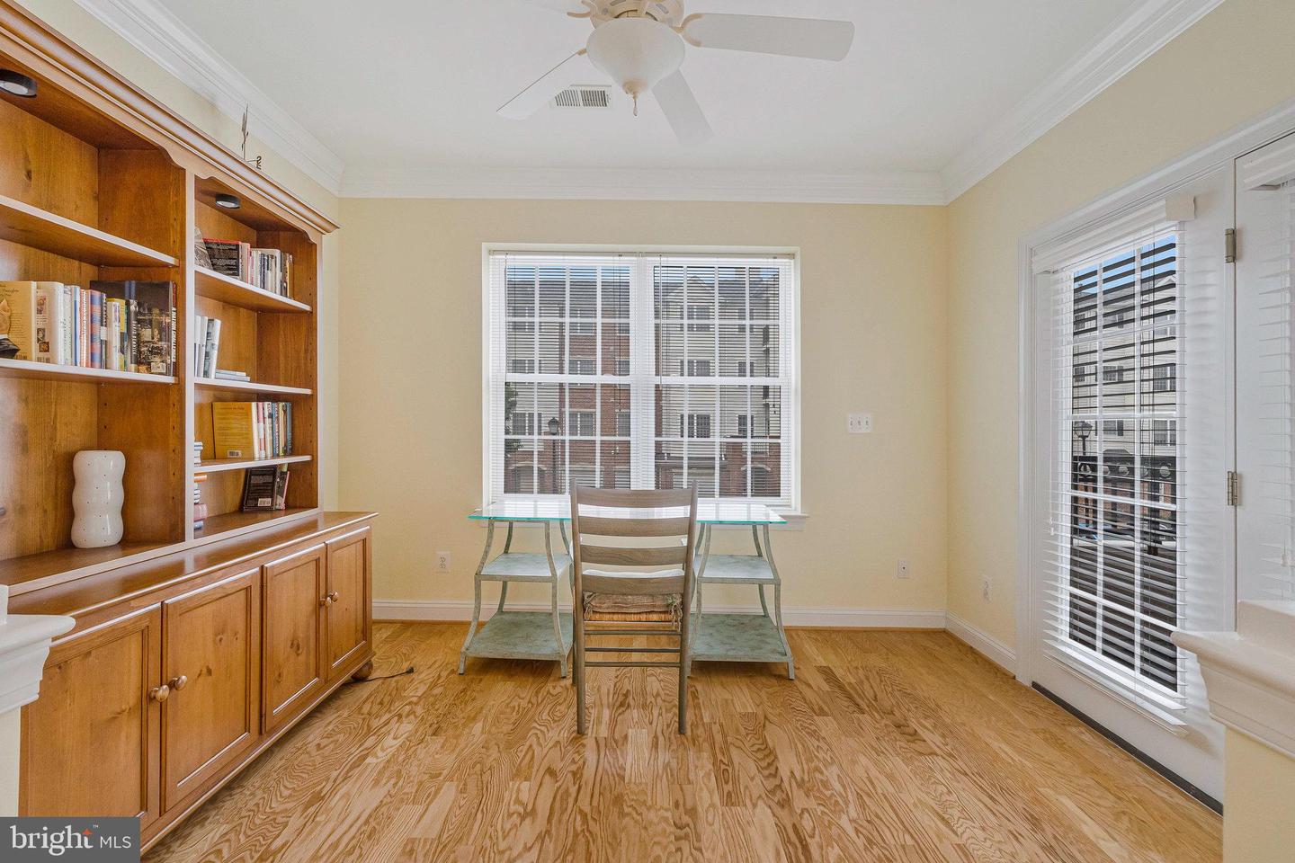 20745 ROYAL PALACE SQ #102, STERLING, Virginia 20165, 2 Bedrooms Bedrooms, ,2 BathroomsBathrooms,Residential,For sale,20745 ROYAL PALACE SQ #102,VALO2097370 MLS # VALO2097370