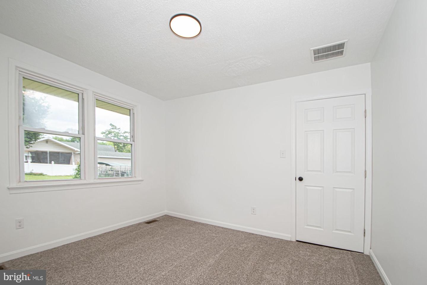 126 CLYMER AVE, FRONT ROYAL, Virginia 22630, 3 Bedrooms Bedrooms, ,1 BathroomBathrooms,Residential,For sale,126 CLYMER AVE,VAWR2011224 MLS # VAWR2011224