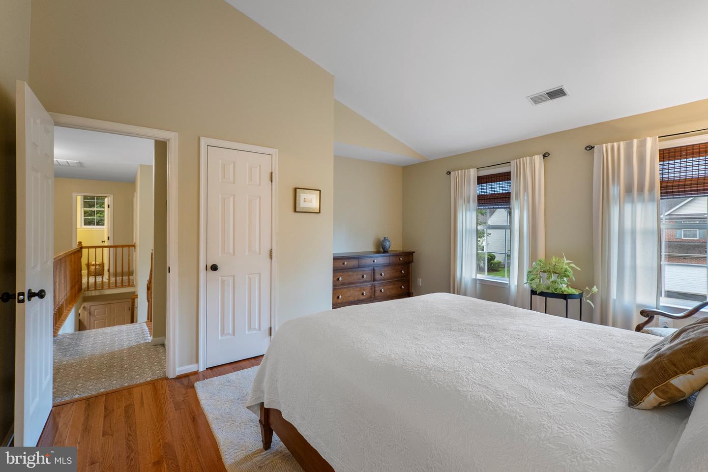 46494 PRIMULA CT, STERLING, Virginia 20165, 4 Bedrooms Bedrooms, ,3 BathroomsBathrooms,Residential,For sale,46494 PRIMULA CT,VALO2097390 MLS # VALO2097390
