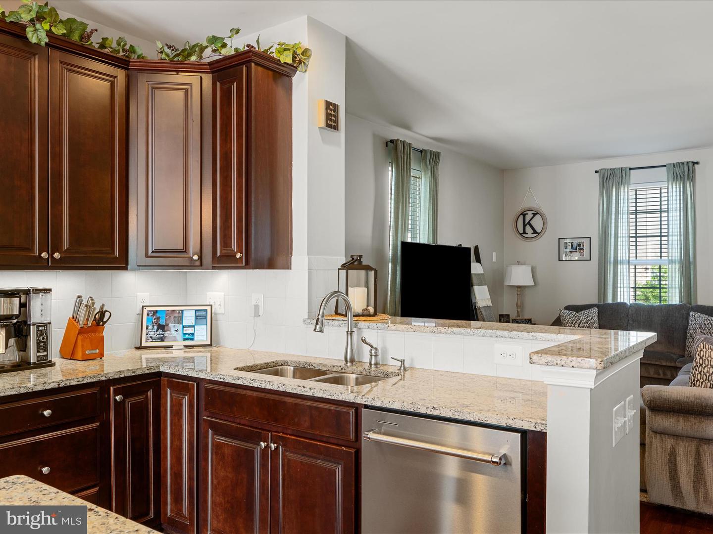 110 FRITILLARY CT, LAKE FREDERICK, Virginia 22630, 3 Bedrooms Bedrooms, ,2 BathroomsBathrooms,Residential,For sale,110 FRITILLARY CT,VAFV2034336 MLS # VAFV2034336