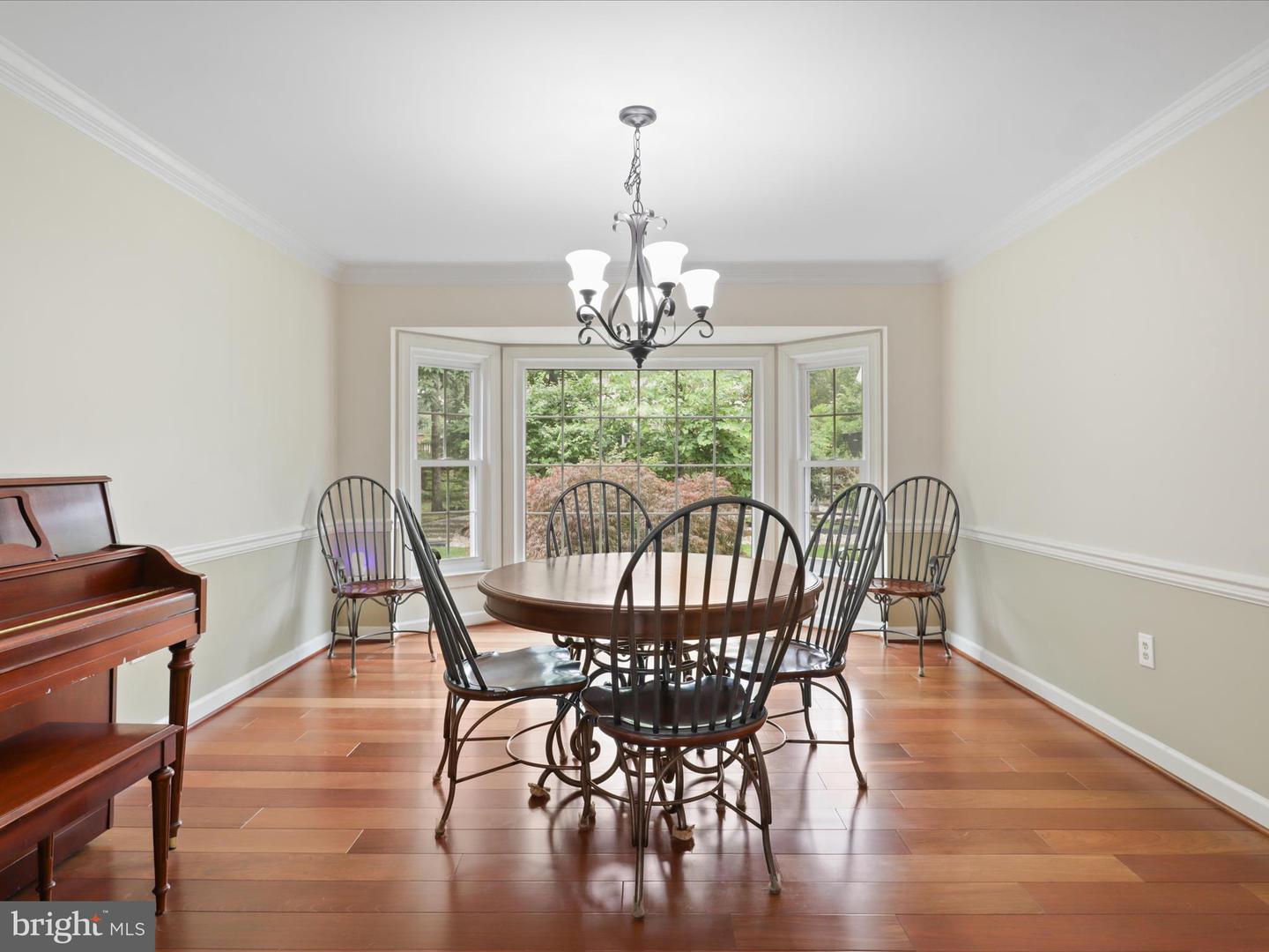 15540 EAGLE TAVERN LN, CENTREVILLE, Virginia 20120, 4 Bedrooms Bedrooms, ,3 BathroomsBathrooms,Residential,For sale,15540 EAGLE TAVERN LN,VAFX2242414 MLS # VAFX2242414