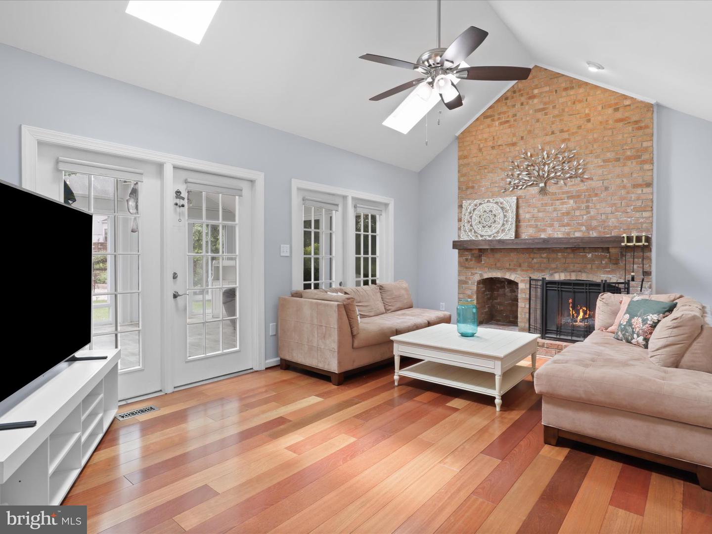 15540 EAGLE TAVERN LN, CENTREVILLE, Virginia 20120, 4 Bedrooms Bedrooms, ,3 BathroomsBathrooms,Residential,For sale,15540 EAGLE TAVERN LN,VAFX2242414 MLS # VAFX2242414