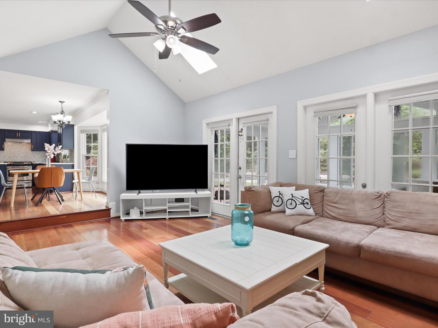 15540 EAGLE TAVERN LN, CENTREVILLE, Virginia 20120, 4 Bedrooms Bedrooms, ,3 BathroomsBathrooms,Residential,For sale,15540 EAGLE TAVERN LN,VAFX2242414 MLS # VAFX2242414