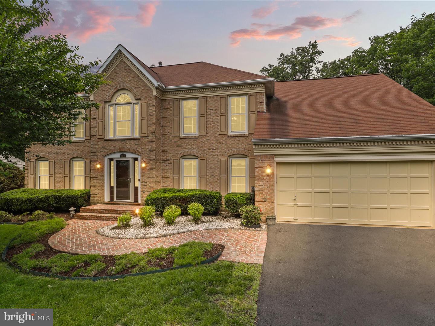 15540 EAGLE TAVERN LN, CENTREVILLE, Virginia 20120, 4 Bedrooms Bedrooms, ,3 BathroomsBathrooms,Residential,For sale,15540 EAGLE TAVERN LN,VAFX2242414 MLS # VAFX2242414