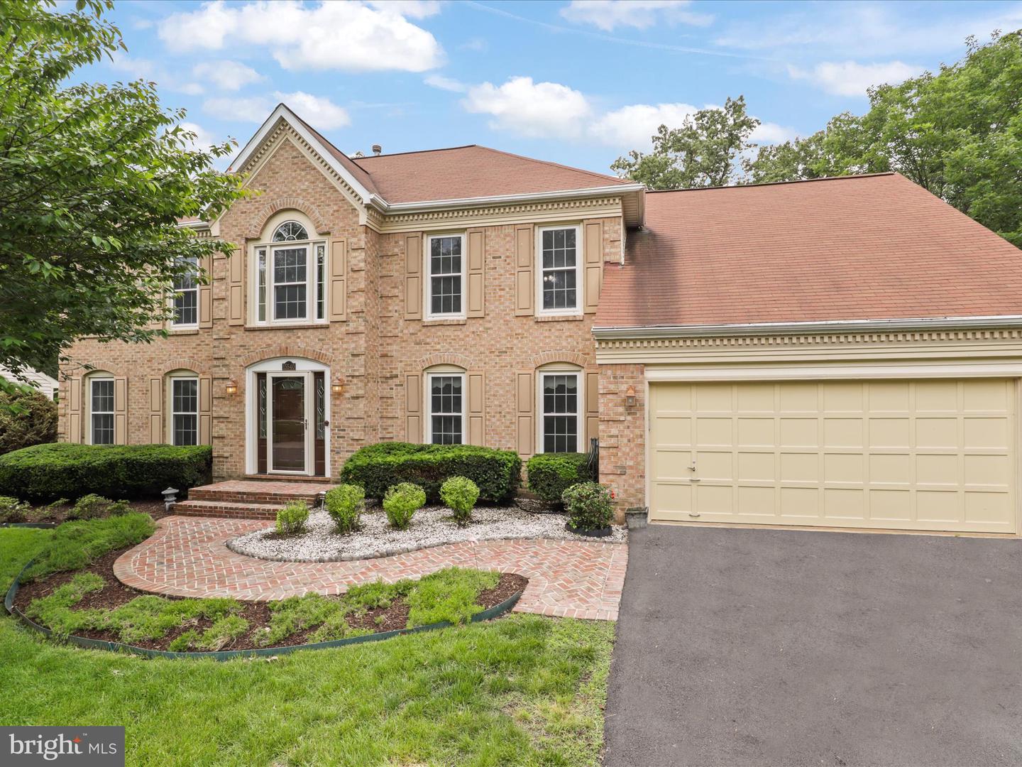 15540 EAGLE TAVERN LN, CENTREVILLE, Virginia 20120, 4 Bedrooms Bedrooms, ,3 BathroomsBathrooms,Residential,For sale,15540 EAGLE TAVERN LN,VAFX2242414 MLS # VAFX2242414