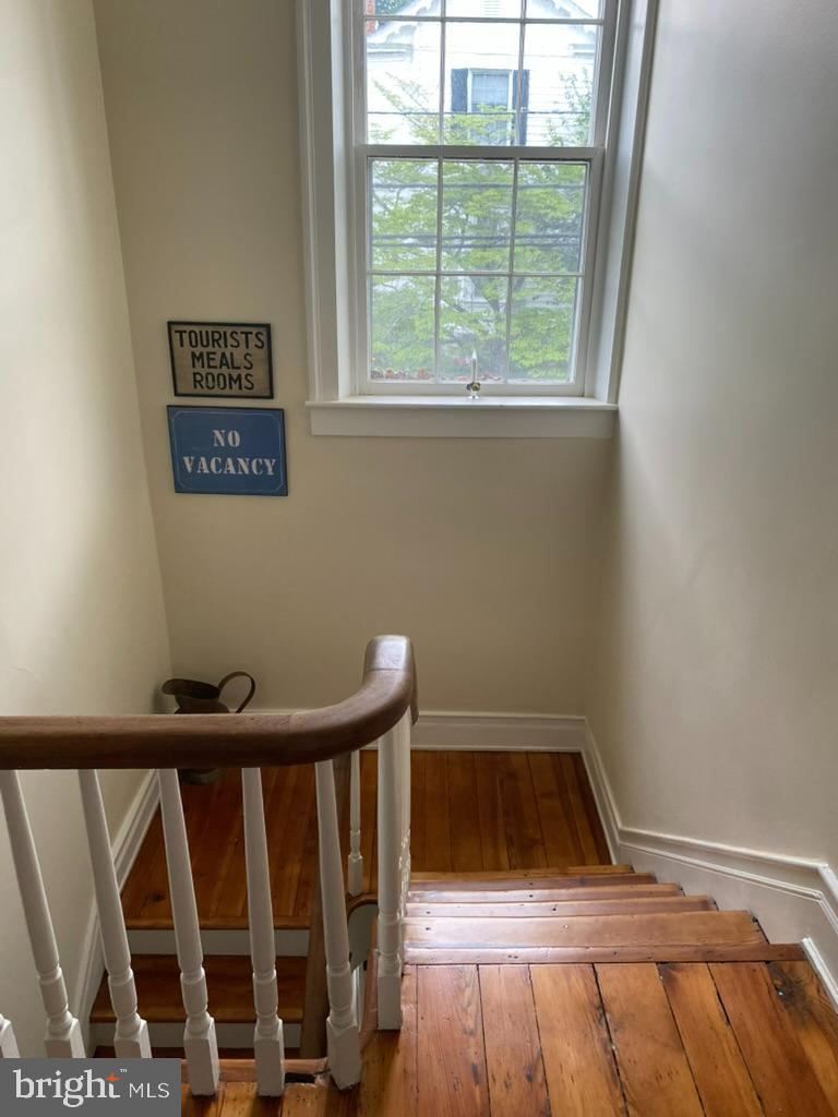 322 MAIN ST E, FINCASTLE, Virginia 24090, 3 Bedrooms Bedrooms, ,2 BathroomsBathrooms,Residential,For sale,322 MAIN ST E,VABO2000028 MLS # VABO2000028