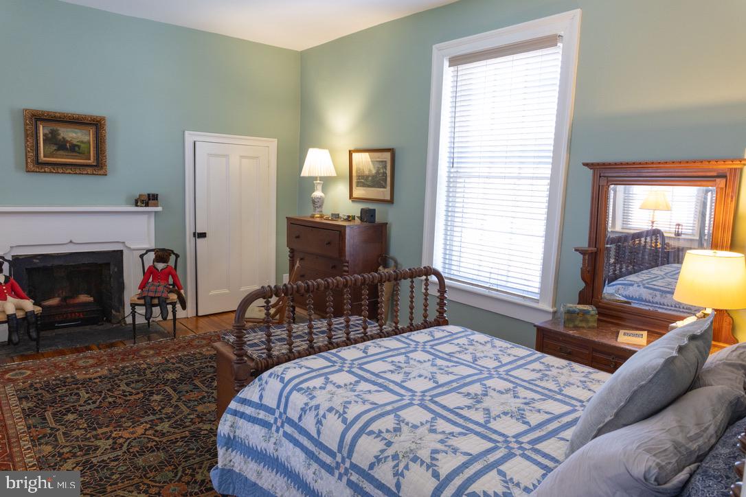 322 MAIN ST E, FINCASTLE, Virginia 24090, 3 Bedrooms Bedrooms, ,2 BathroomsBathrooms,Residential,For sale,322 MAIN ST E,VABO2000028 MLS # VABO2000028