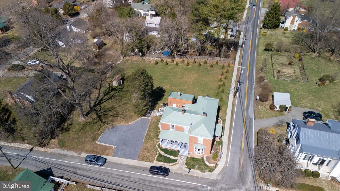 322 MAIN ST E, FINCASTLE, Virginia 24090, 3 Bedrooms Bedrooms, ,2 BathroomsBathrooms,Residential,For sale,322 MAIN ST E,VABO2000028 MLS # VABO2000028