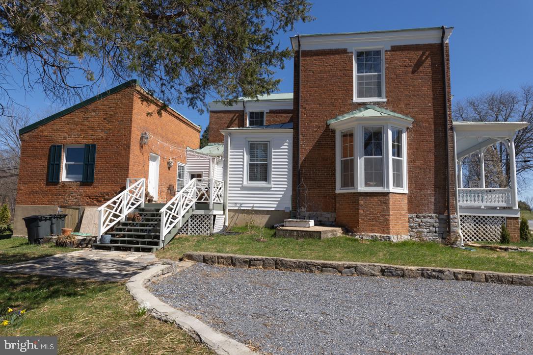 322 MAIN ST E, FINCASTLE, Virginia 24090, 3 Bedrooms Bedrooms, ,2 BathroomsBathrooms,Residential,For sale,322 MAIN ST E,VABO2000028 MLS # VABO2000028