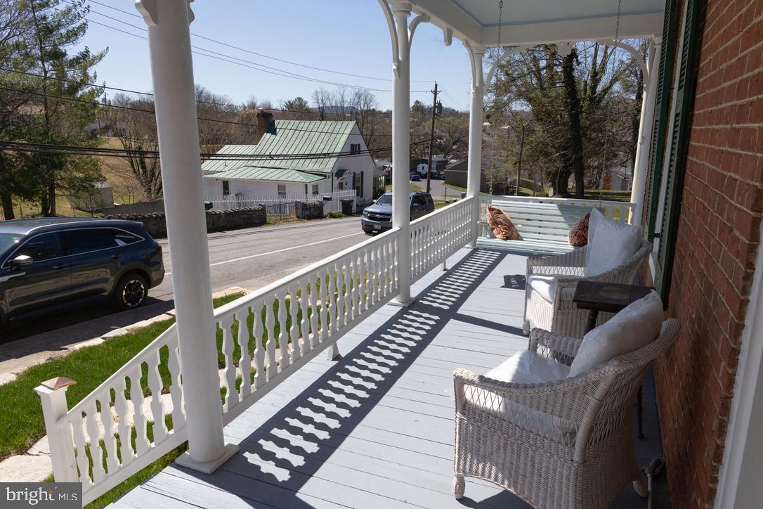 322 MAIN ST E, FINCASTLE, Virginia 24090, 3 Bedrooms Bedrooms, ,2 BathroomsBathrooms,Residential,For sale,322 MAIN ST E,VABO2000028 MLS # VABO2000028