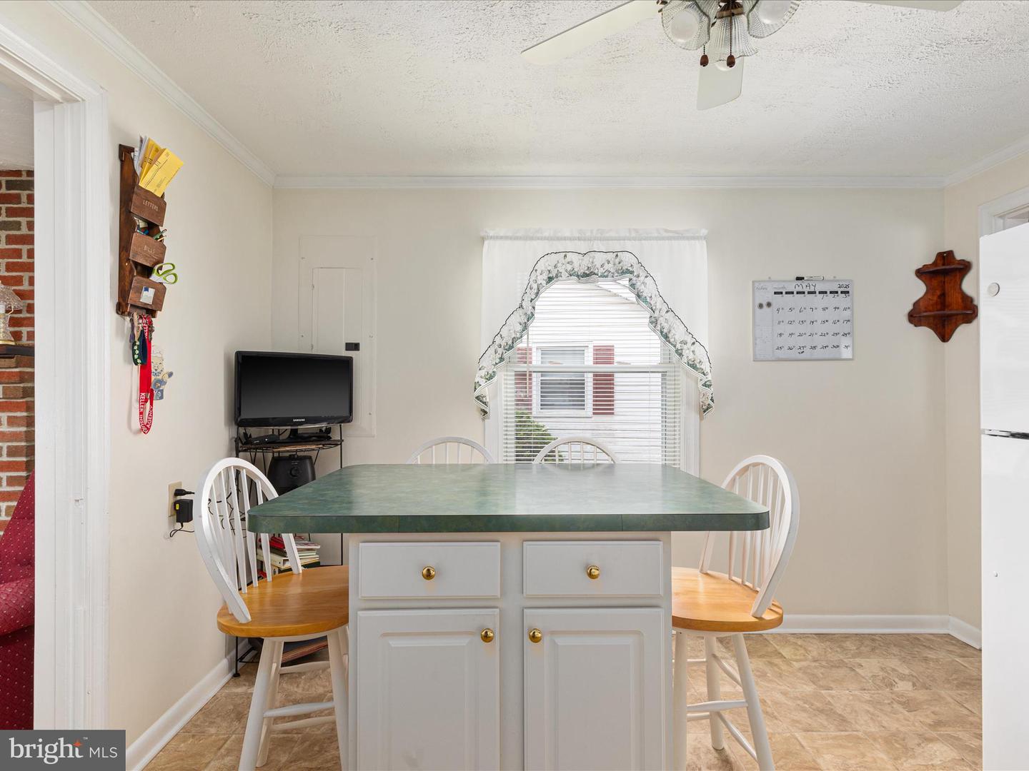 506 BELAIR AVE, FRONT ROYAL, Virginia 22630, 2 Bedrooms Bedrooms, ,1 BathroomBathrooms,Residential,For sale,506 BELAIR AVE,VAWR2011218 MLS # VAWR2011218