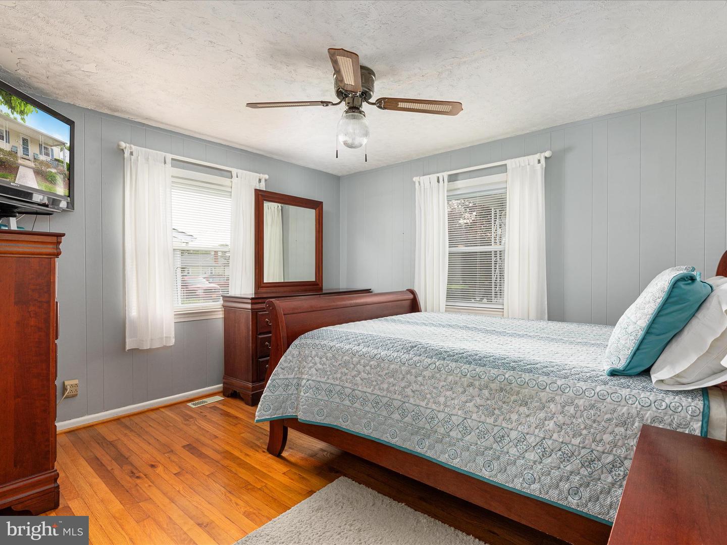 506 BELAIR AVE, FRONT ROYAL, Virginia 22630, 2 Bedrooms Bedrooms, ,1 BathroomBathrooms,Residential,For sale,506 BELAIR AVE,VAWR2011218 MLS # VAWR2011218
