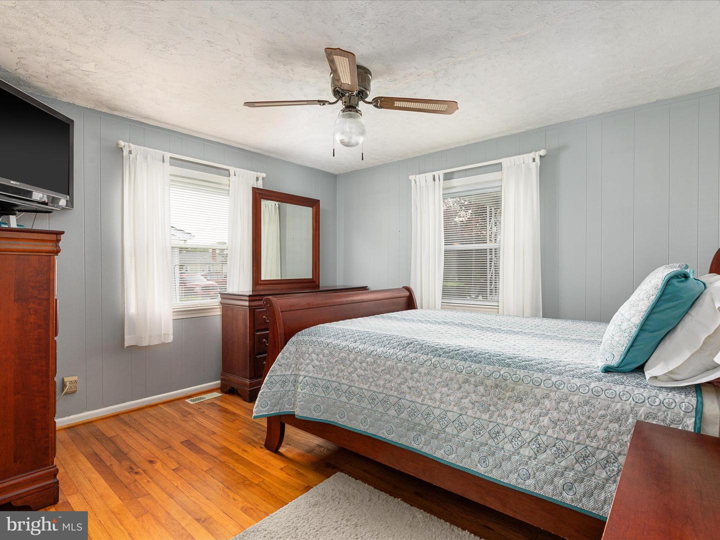 506 BELAIR AVE, FRONT ROYAL, Virginia 22630, 2 Bedrooms Bedrooms, ,1 BathroomBathrooms,Residential,For sale,506 BELAIR AVE,VAWR2011218 MLS # VAWR2011218