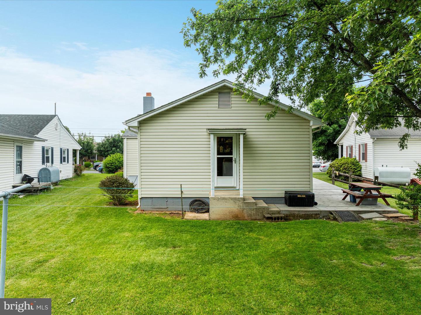 506 BELAIR AVE, FRONT ROYAL, Virginia 22630, 2 Bedrooms Bedrooms, ,1 BathroomBathrooms,Residential,For sale,506 BELAIR AVE,VAWR2011218 MLS # VAWR2011218