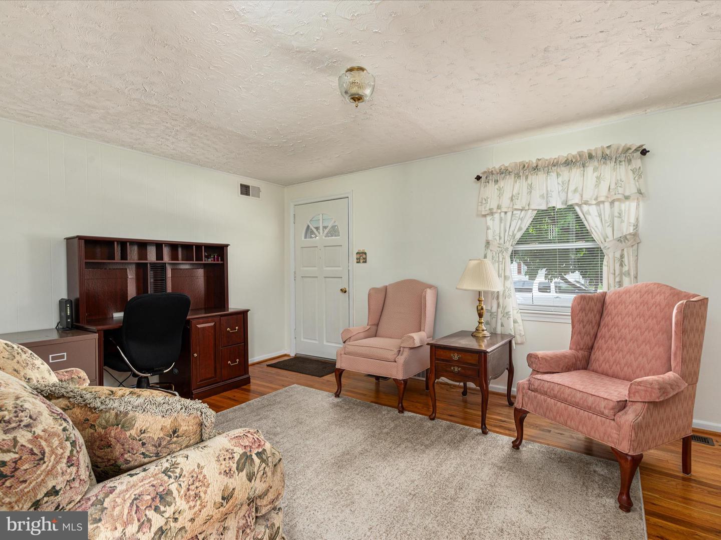 506 BELAIR AVE, FRONT ROYAL, Virginia 22630, 2 Bedrooms Bedrooms, ,1 BathroomBathrooms,Residential,For sale,506 BELAIR AVE,VAWR2011218 MLS # VAWR2011218