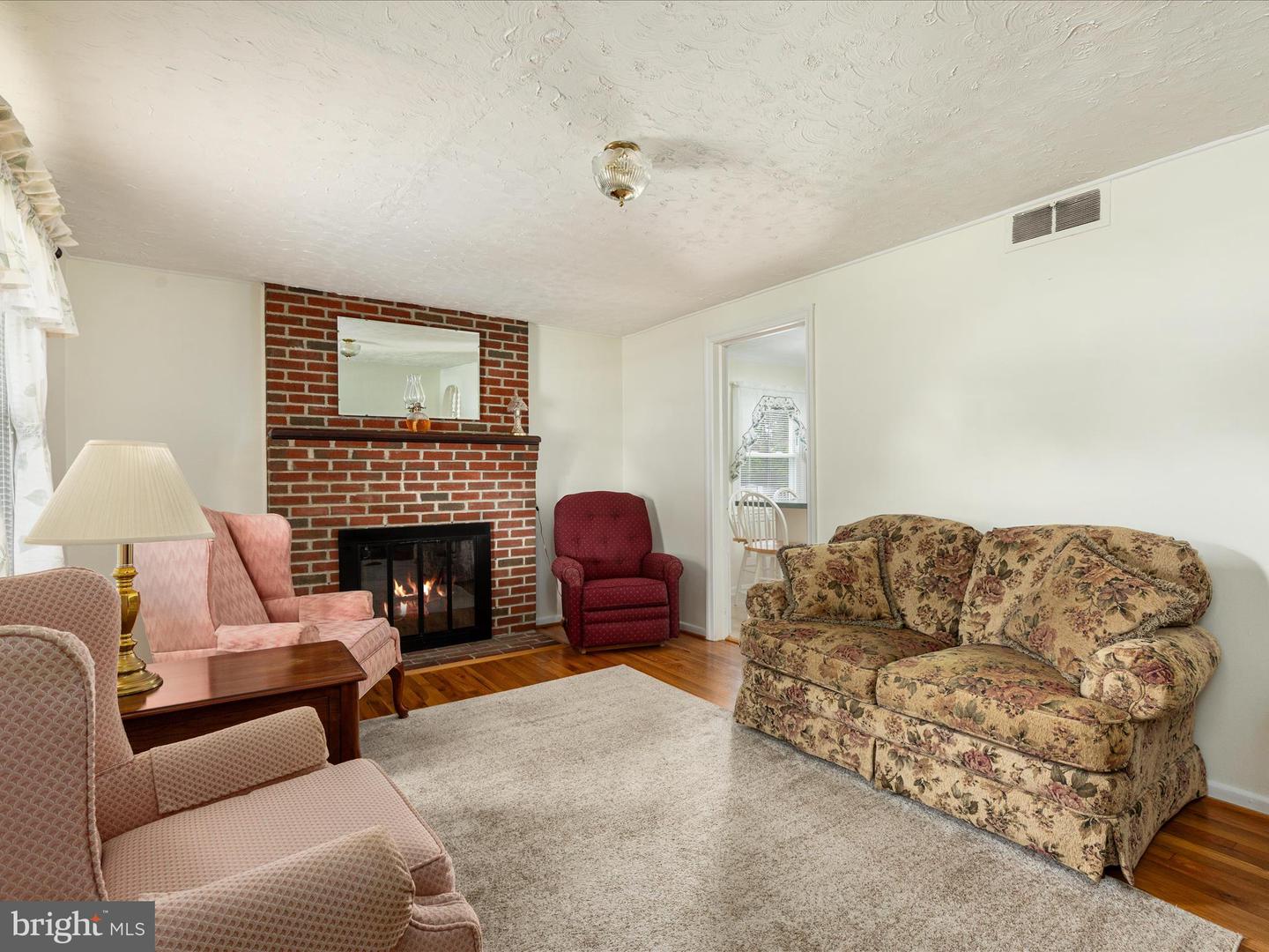 506 BELAIR AVE, FRONT ROYAL, Virginia 22630, 2 Bedrooms Bedrooms, ,1 BathroomBathrooms,Residential,For sale,506 BELAIR AVE,VAWR2011218 MLS # VAWR2011218