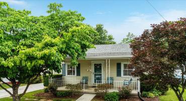506 BELAIR AVE, FRONT ROYAL, Virginia 22630, 2 Bedrooms Bedrooms, ,1 BathroomBathrooms,Residential,For sale,506 BELAIR AVE,VAWR2011218 MLS # VAWR2011218