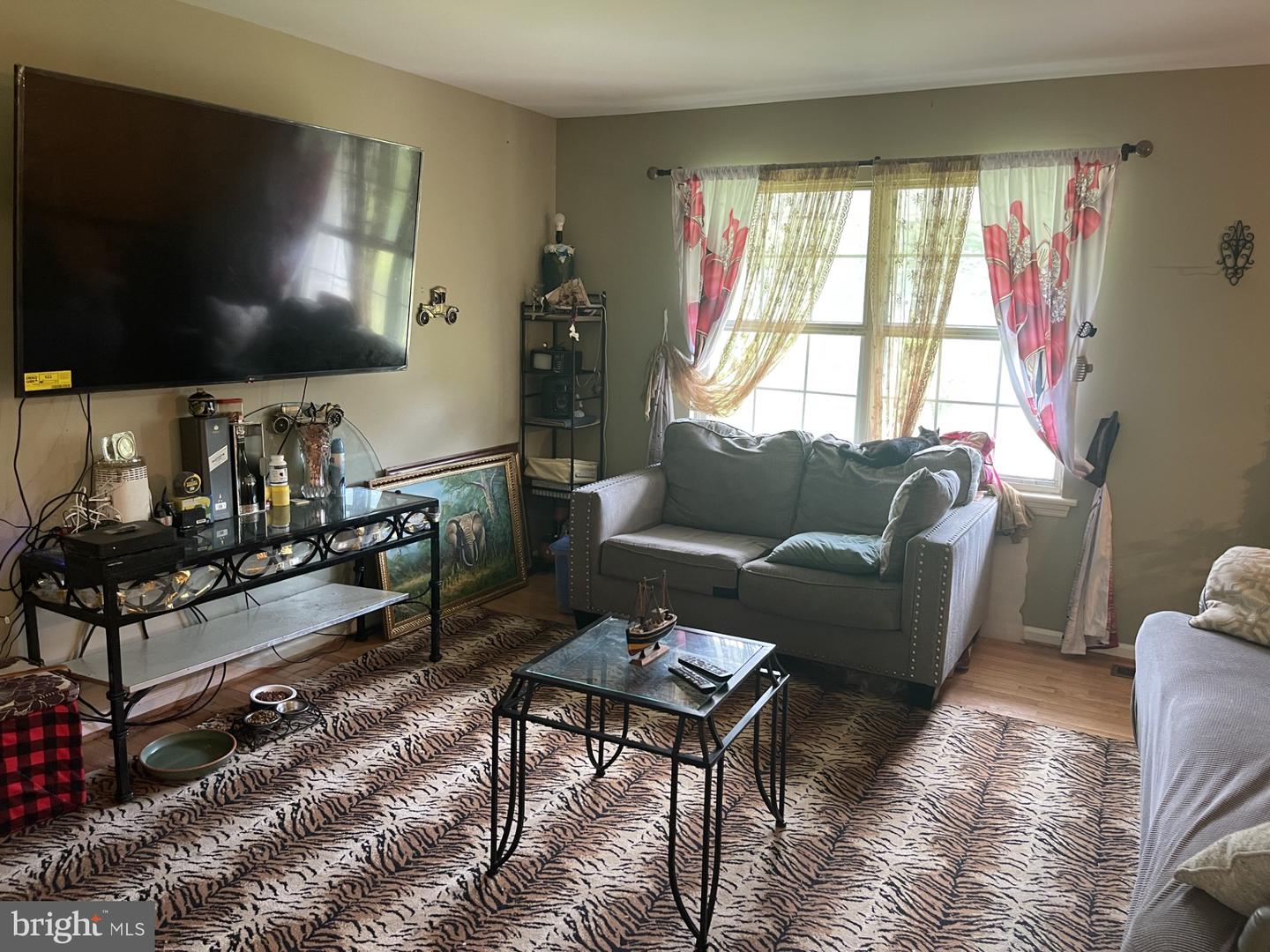 12574 BRISTOW RD, NOKESVILLE, Virginia 20181, 5 Bedrooms Bedrooms, ,3 BathroomsBathrooms,Residential,For sale,12574 BRISTOW RD,VAPW2095134 MLS # VAPW2095134