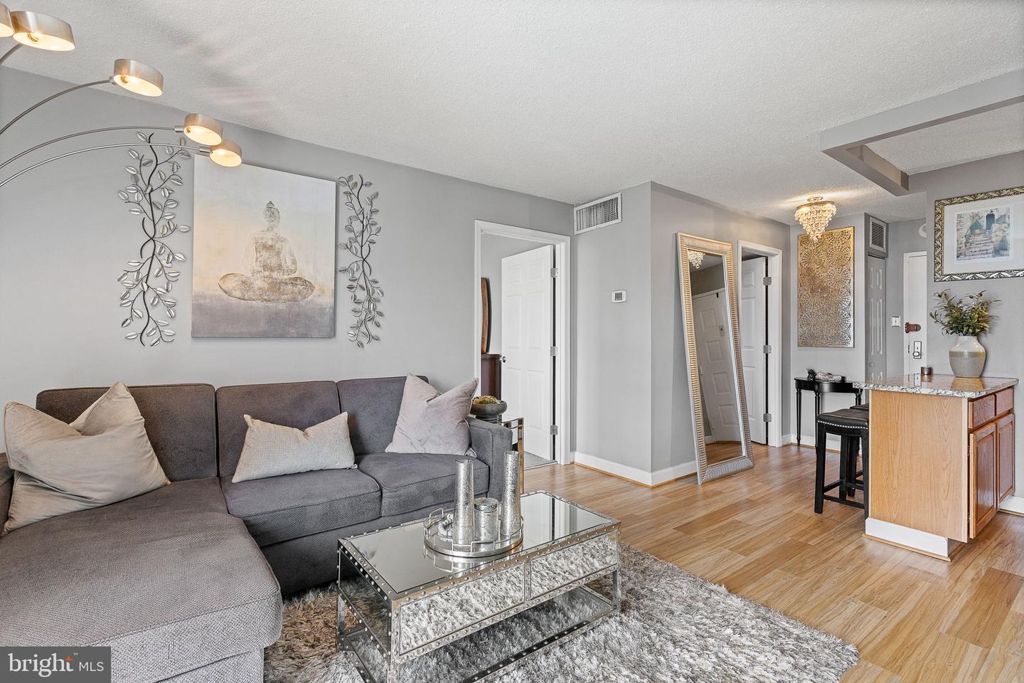 6800 FLEETWOOD RD #808, MCLEAN, Virginia 22101, 1 Bedroom Bedrooms, ,1 BathroomBathrooms,Residential,For sale,6800 FLEETWOOD RD #808,VAFX2242620 MLS # VAFX2242620