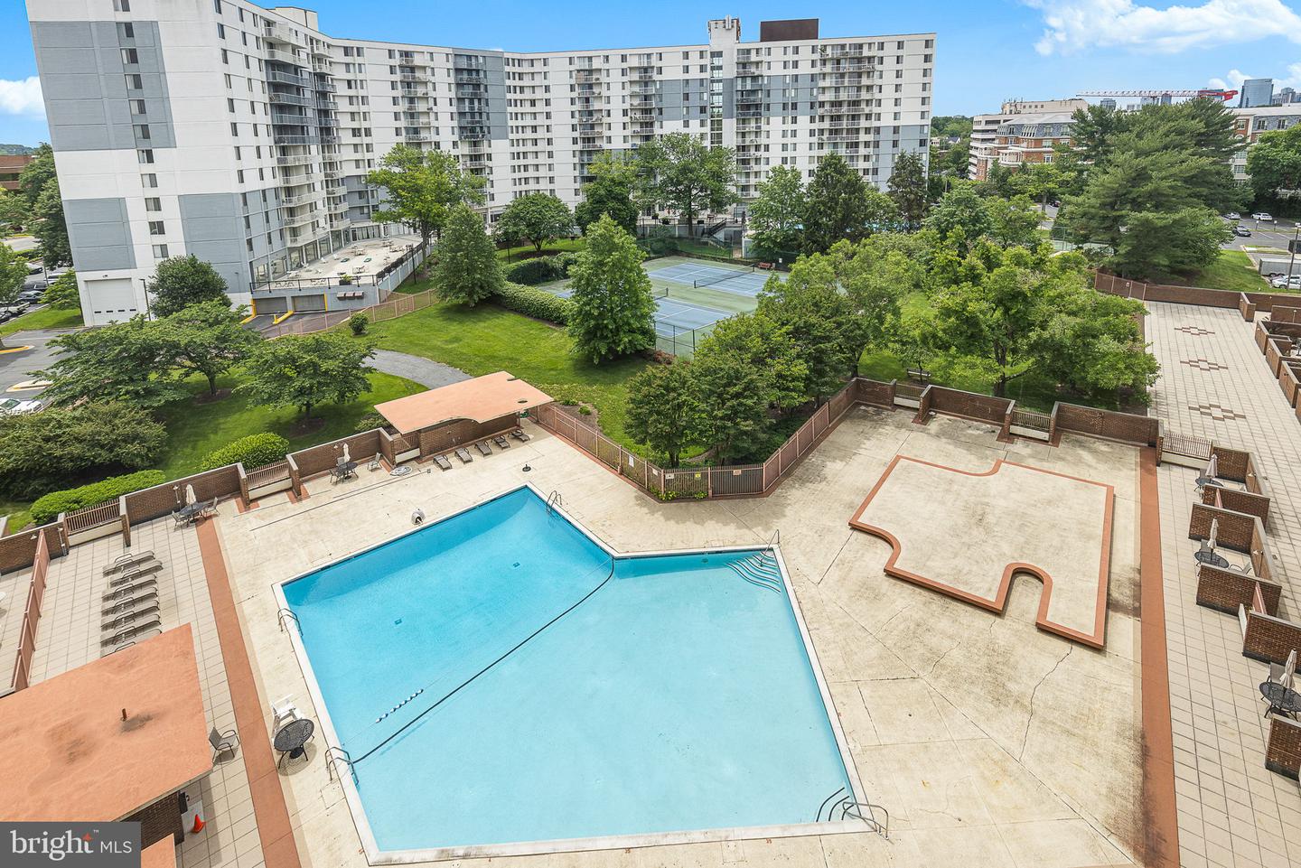6800 FLEETWOOD RD #808, MCLEAN, Virginia 22101, 1 Bedroom Bedrooms, ,1 BathroomBathrooms,Residential,For sale,6800 FLEETWOOD RD #808,VAFX2242620 MLS # VAFX2242620
