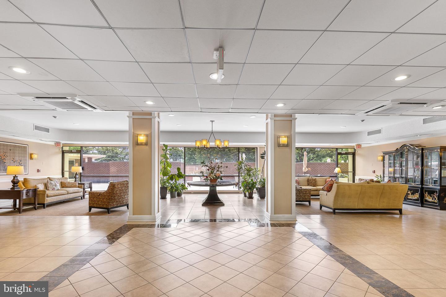 6800 FLEETWOOD RD #808, MCLEAN, Virginia 22101, 1 Bedroom Bedrooms, ,1 BathroomBathrooms,Residential,For sale,6800 FLEETWOOD RD #808,VAFX2242620 MLS # VAFX2242620