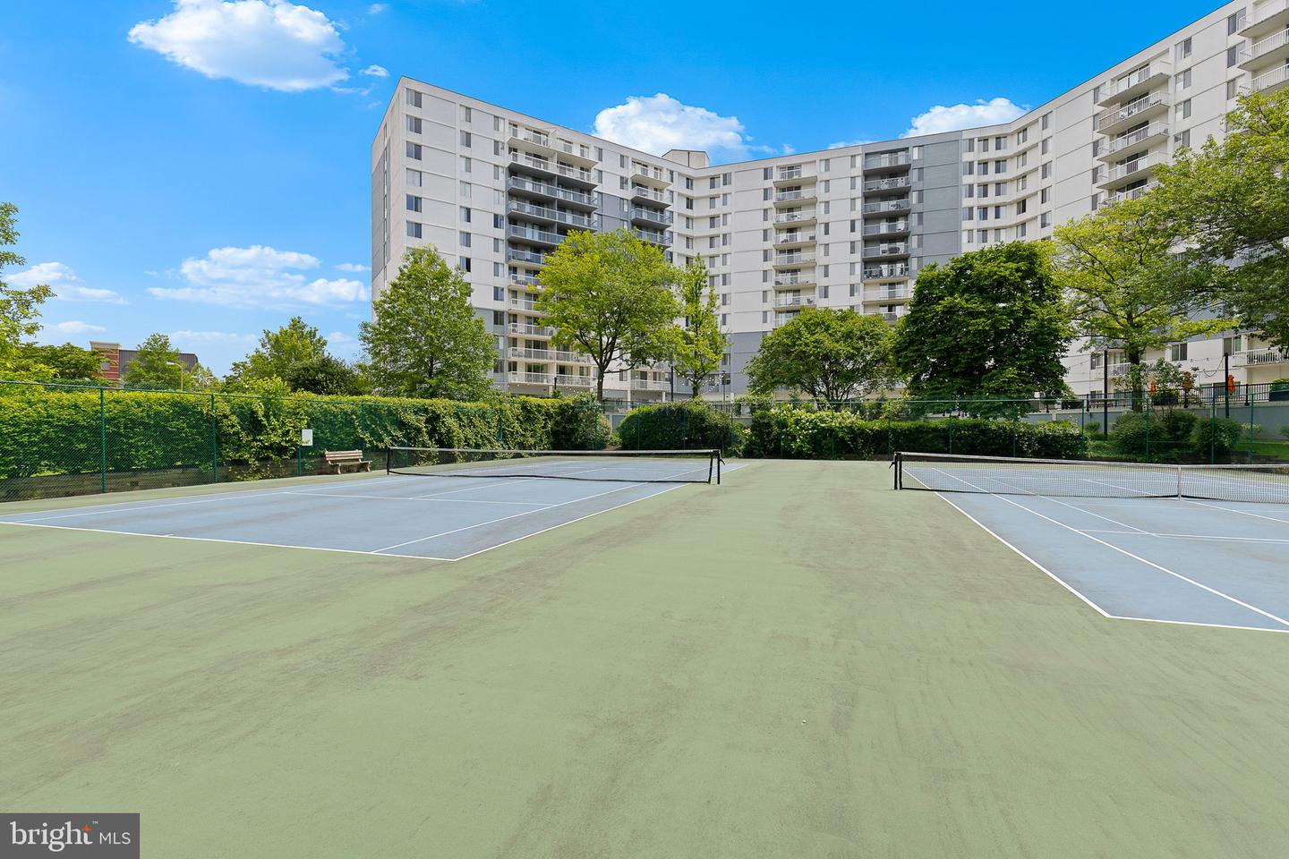 6800 FLEETWOOD RD #808, MCLEAN, Virginia 22101, 1 Bedroom Bedrooms, ,1 BathroomBathrooms,Residential,For sale,6800 FLEETWOOD RD #808,VAFX2242620 MLS # VAFX2242620