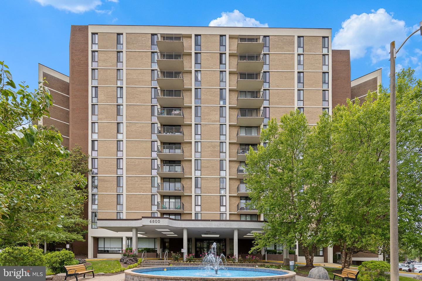 6800 FLEETWOOD RD #808, MCLEAN, Virginia 22101, 1 Bedroom Bedrooms, ,1 BathroomBathrooms,Residential,For sale,6800 FLEETWOOD RD #808,VAFX2242620 MLS # VAFX2242620