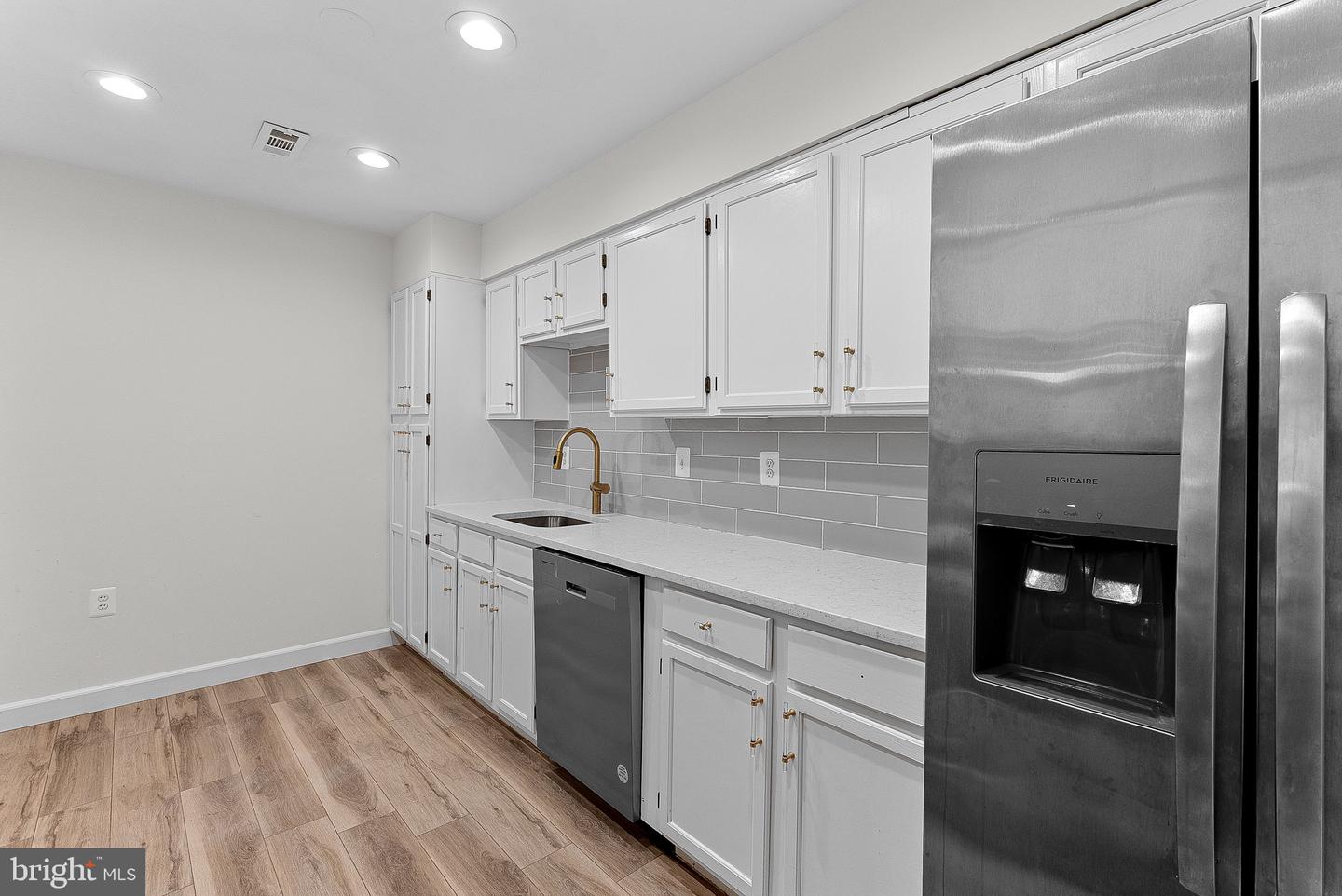 7530 EMERALD DR, MANASSAS, Virginia 20109, 3 Bedrooms Bedrooms, ,2 BathroomsBathrooms,Residential,For sale,7530 EMERALD DR,VAPW2095348 MLS # VAPW2095348