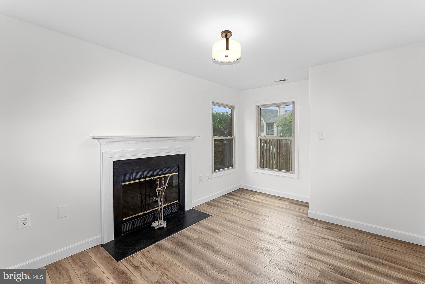 7530 EMERALD DR, MANASSAS, Virginia 20109, 3 Bedrooms Bedrooms, ,2 BathroomsBathrooms,Residential,For sale,7530 EMERALD DR,VAPW2095348 MLS # VAPW2095348