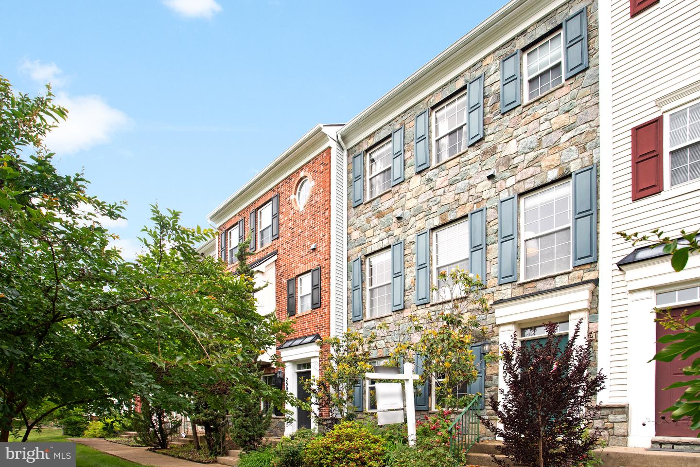 2505 BASIN VIEW LN, WOODBRIDGE, Virginia 22191, 4 Bedrooms Bedrooms, ,2 BathroomsBathrooms,Residential,For sale,2505 BASIN VIEW LN,VAPW2095418 MLS # VAPW2095418