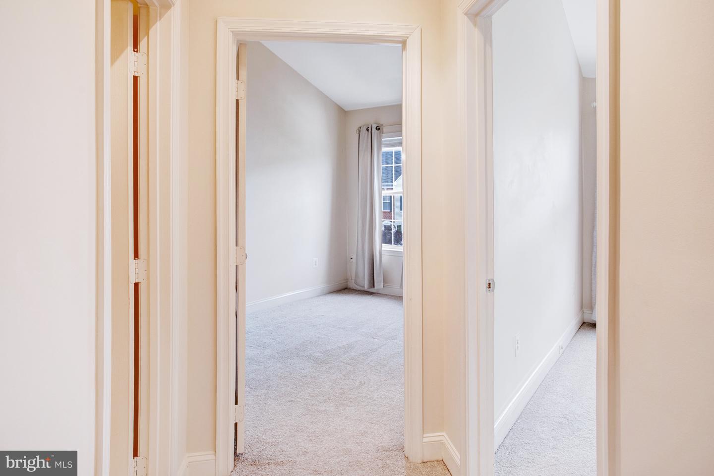 2505 BASIN VIEW LN, WOODBRIDGE, Virginia 22191, 4 Bedrooms Bedrooms, ,2 BathroomsBathrooms,Residential,For sale,2505 BASIN VIEW LN,VAPW2095418 MLS # VAPW2095418