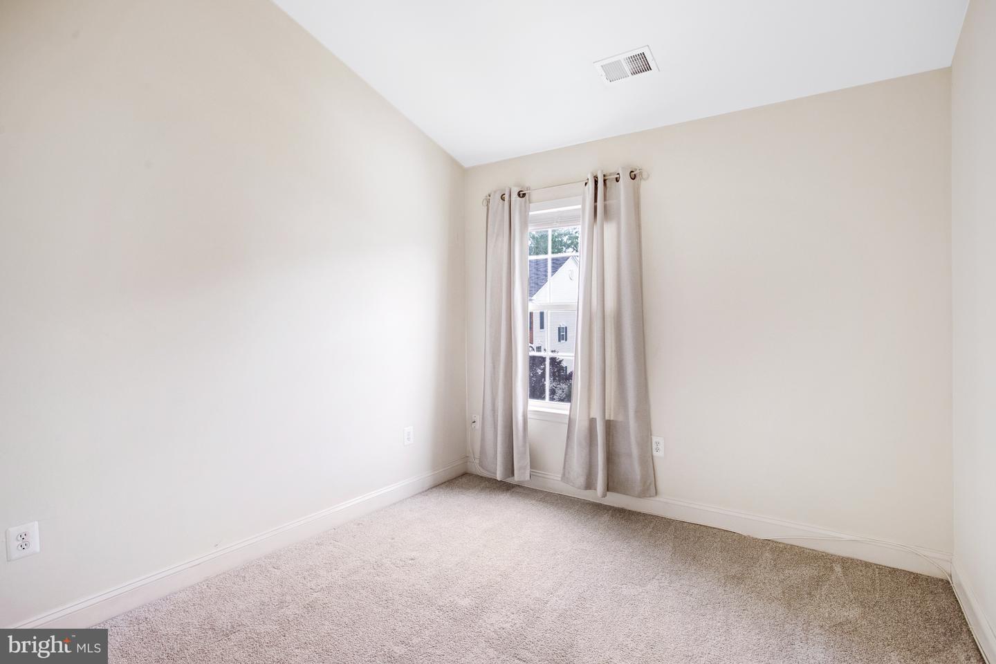 2505 BASIN VIEW LN, WOODBRIDGE, Virginia 22191, 4 Bedrooms Bedrooms, ,2 BathroomsBathrooms,Residential,For sale,2505 BASIN VIEW LN,VAPW2095418 MLS # VAPW2095418
