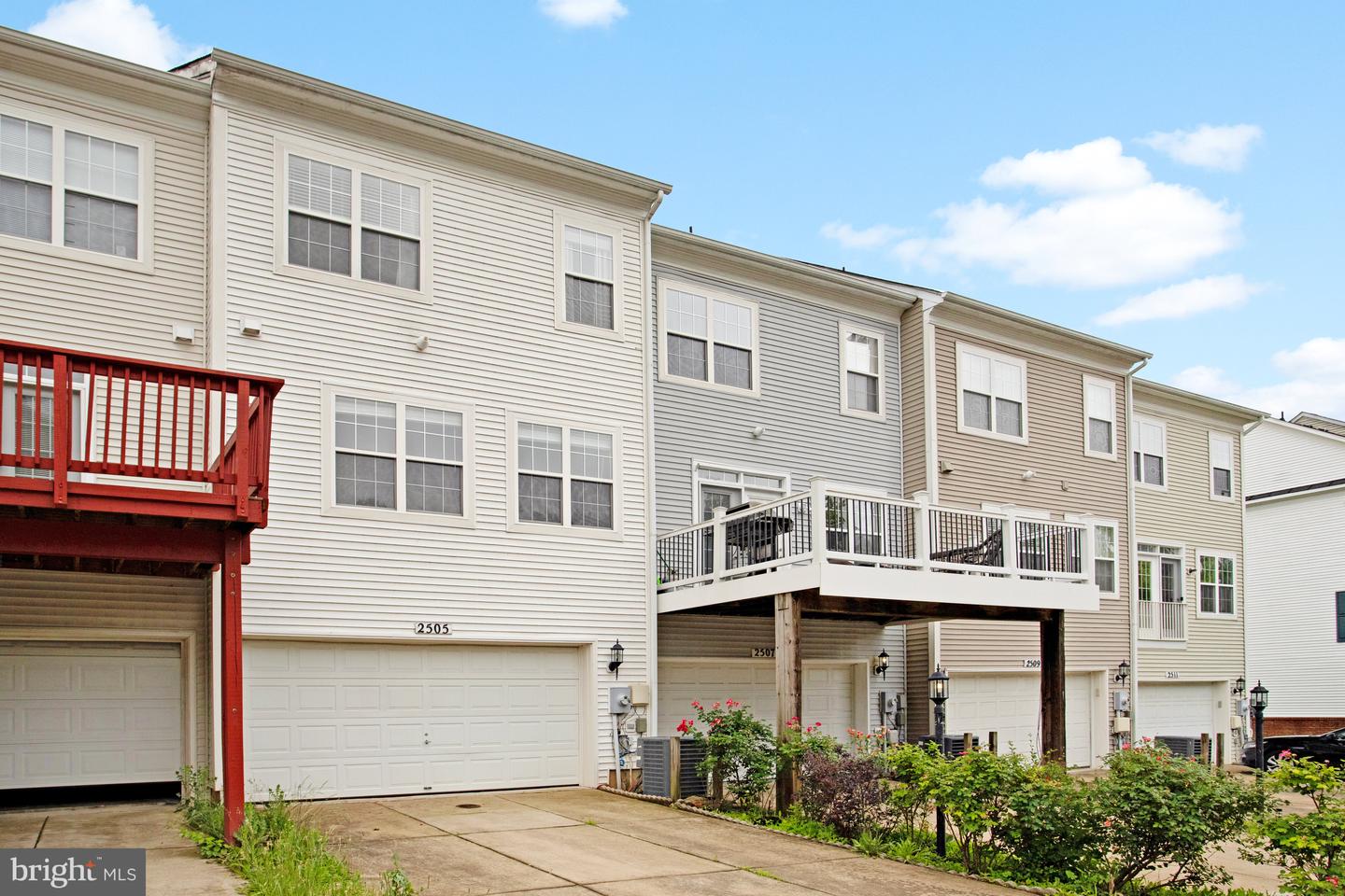 2505 BASIN VIEW LN, WOODBRIDGE, Virginia 22191, 4 Bedrooms Bedrooms, ,2 BathroomsBathrooms,Residential,For sale,2505 BASIN VIEW LN,VAPW2095418 MLS # VAPW2095418