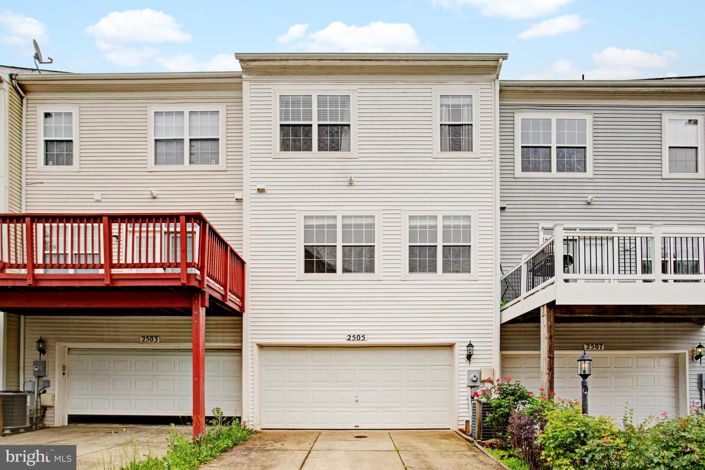 2505 BASIN VIEW LN, WOODBRIDGE, Virginia 22191, 4 Bedrooms Bedrooms, ,2 BathroomsBathrooms,Residential,For sale,2505 BASIN VIEW LN,VAPW2095418 MLS # VAPW2095418