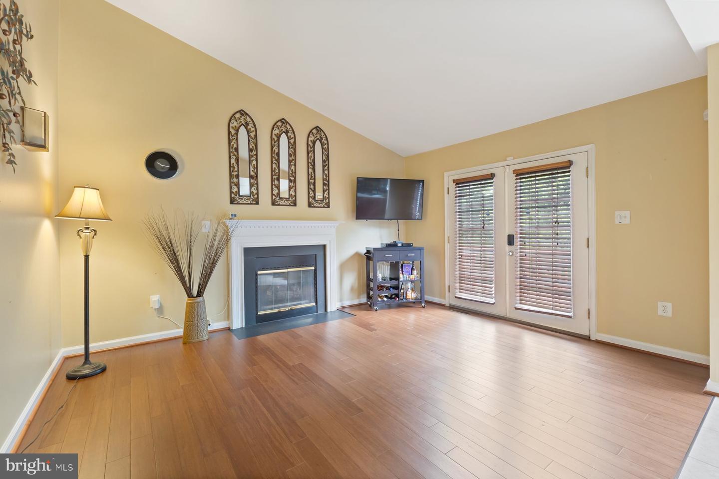 13853 MEADOWBROOK RD, WOODBRIDGE, Virginia 22193, 4 Bedrooms Bedrooms, ,3 BathroomsBathrooms,Residential,For sale,13853 MEADOWBROOK RD,VAPW2095312 MLS # VAPW2095312