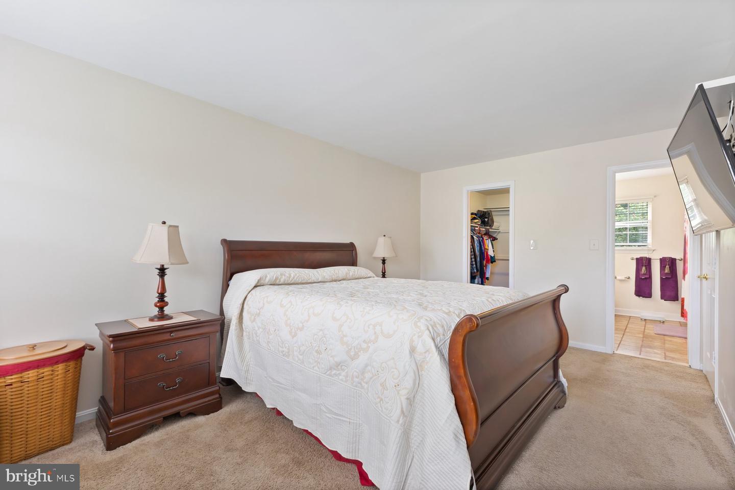 13853 MEADOWBROOK RD, WOODBRIDGE, Virginia 22193, 4 Bedrooms Bedrooms, ,3 BathroomsBathrooms,Residential,For sale,13853 MEADOWBROOK RD,VAPW2095312 MLS # VAPW2095312