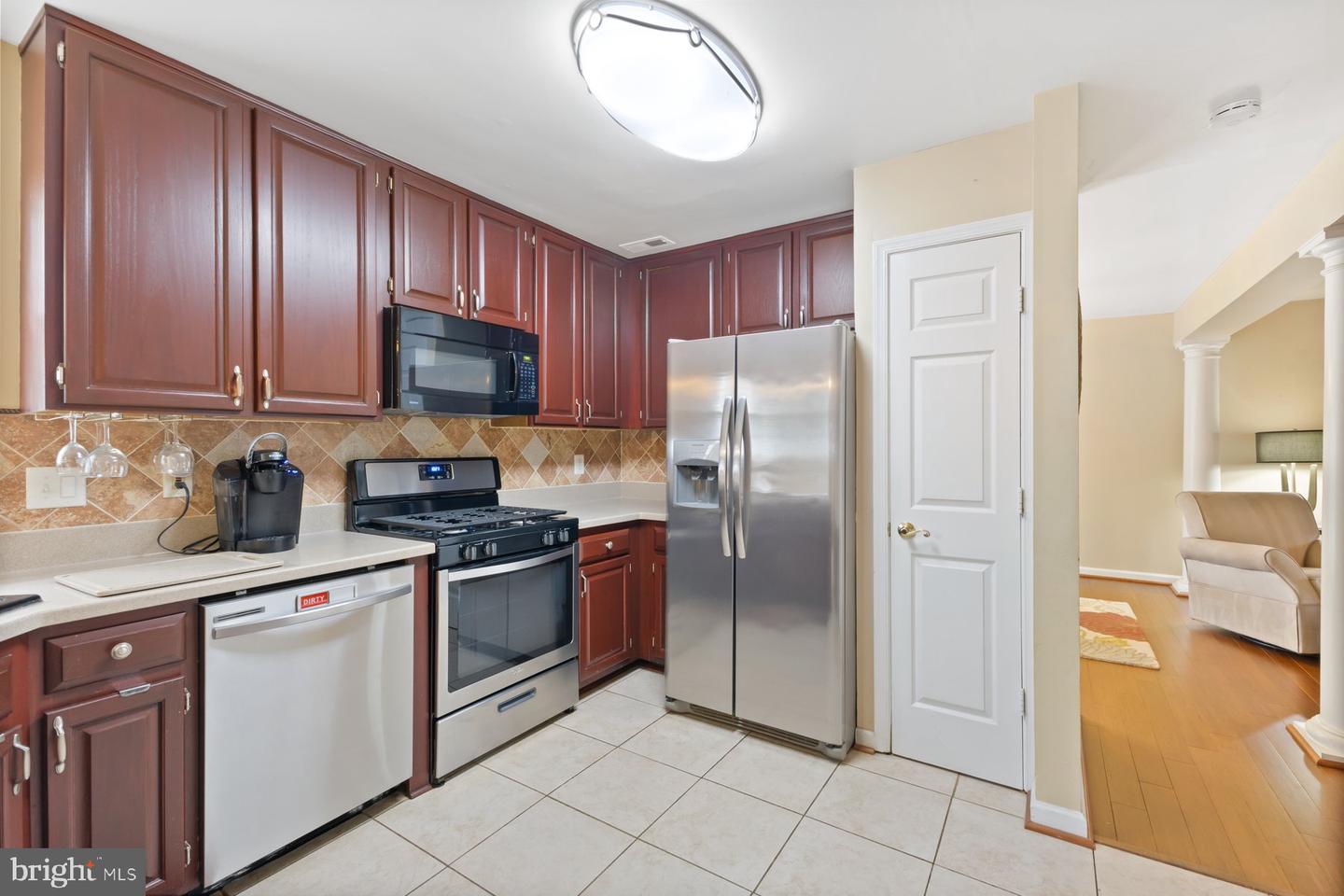 13853 MEADOWBROOK RD, WOODBRIDGE, Virginia 22193, 4 Bedrooms Bedrooms, ,3 BathroomsBathrooms,Residential,For sale,13853 MEADOWBROOK RD,VAPW2095312 MLS # VAPW2095312