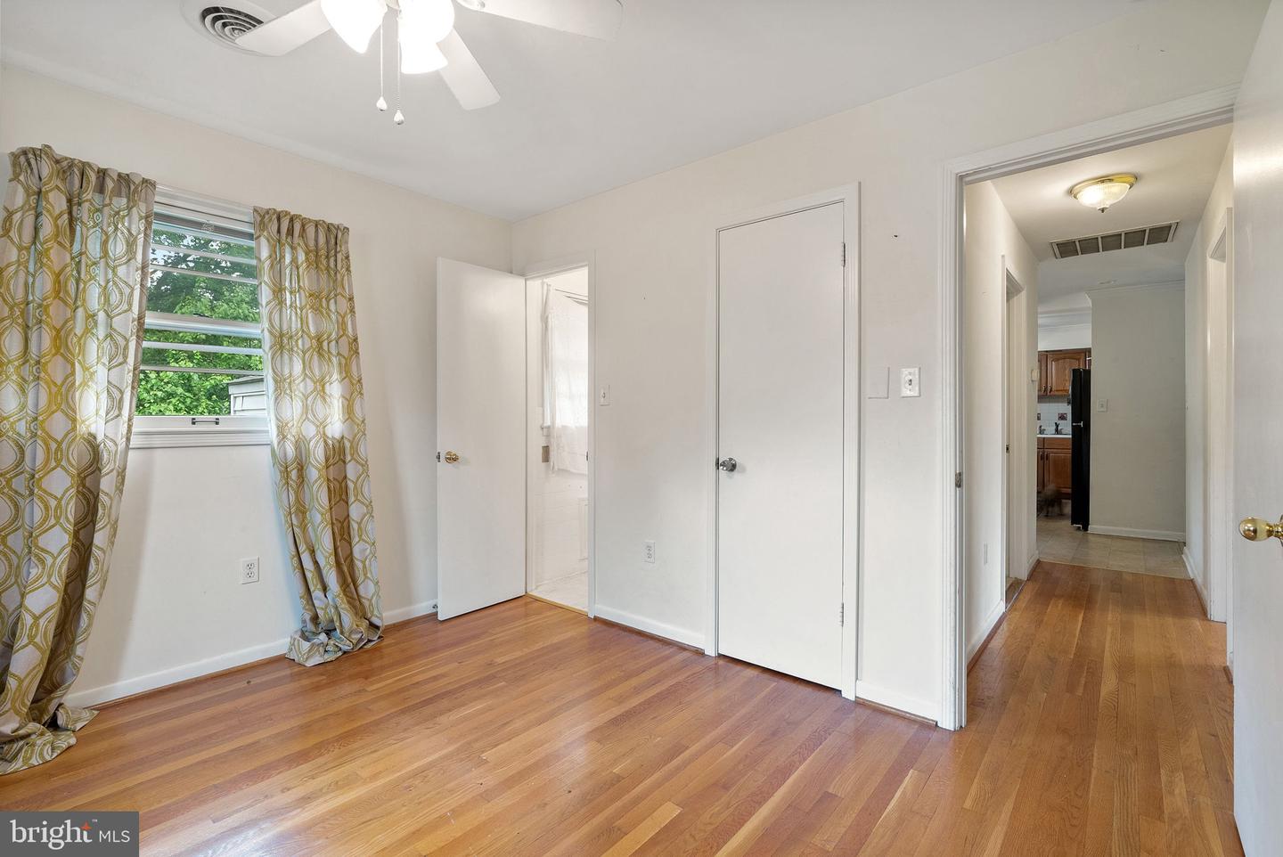 211 WOOD AVE, WINCHESTER, Virginia 22601, 3 Bedrooms Bedrooms, ,2 BathroomsBathrooms,Residential,For sale,211 WOOD AVE,VAWI2007738 MLS # VAWI2007738