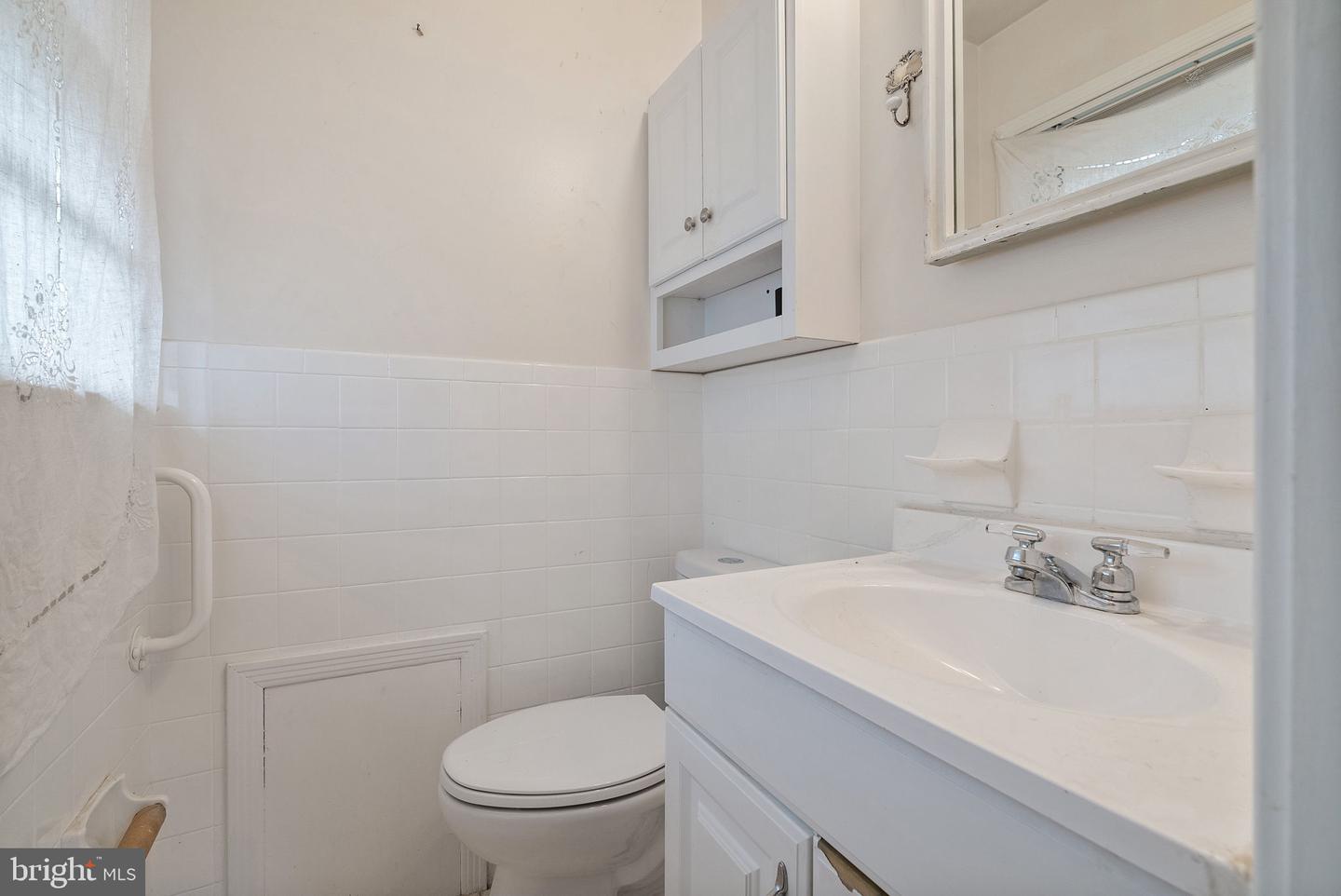 211 WOOD AVE, WINCHESTER, Virginia 22601, 3 Bedrooms Bedrooms, ,2 BathroomsBathrooms,Residential,For sale,211 WOOD AVE,VAWI2007738 MLS # VAWI2007738