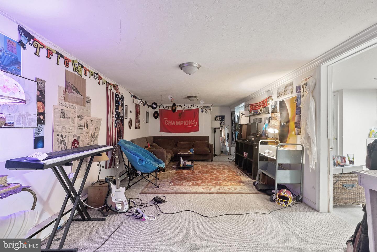 211 WOOD AVE, WINCHESTER, Virginia 22601, 3 Bedrooms Bedrooms, ,2 BathroomsBathrooms,Residential,For sale,211 WOOD AVE,VAWI2007738 MLS # VAWI2007738