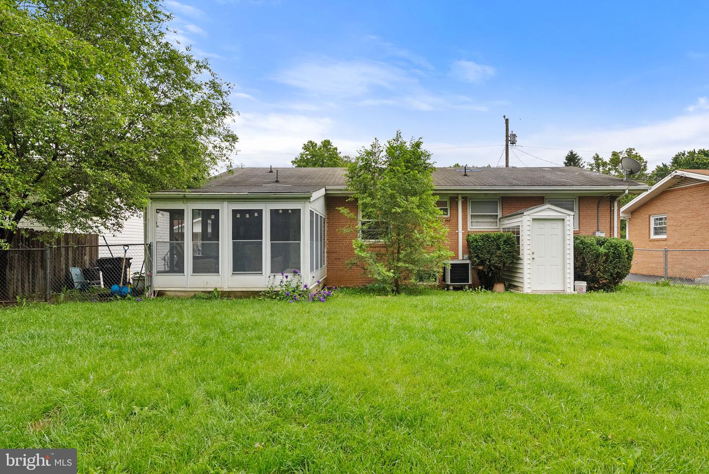 211 WOOD AVE, WINCHESTER, Virginia 22601, 3 Bedrooms Bedrooms, ,2 BathroomsBathrooms,Residential,For sale,211 WOOD AVE,VAWI2007738 MLS # VAWI2007738