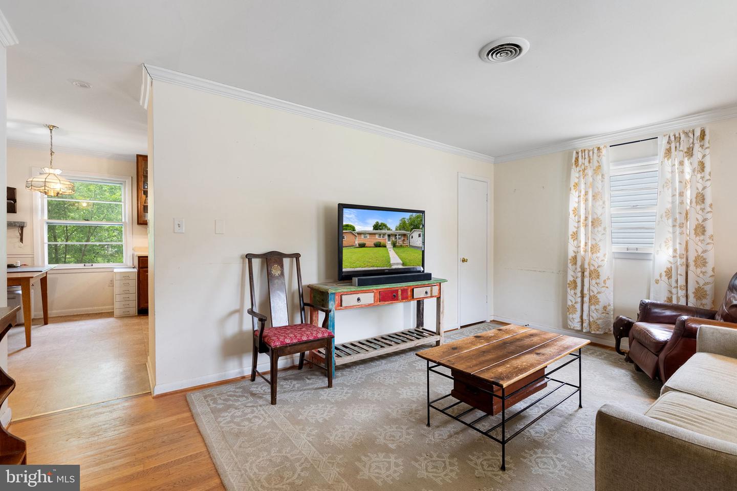 211 WOOD AVE, WINCHESTER, Virginia 22601, 3 Bedrooms Bedrooms, ,2 BathroomsBathrooms,Residential,For sale,211 WOOD AVE,VAWI2007738 MLS # VAWI2007738