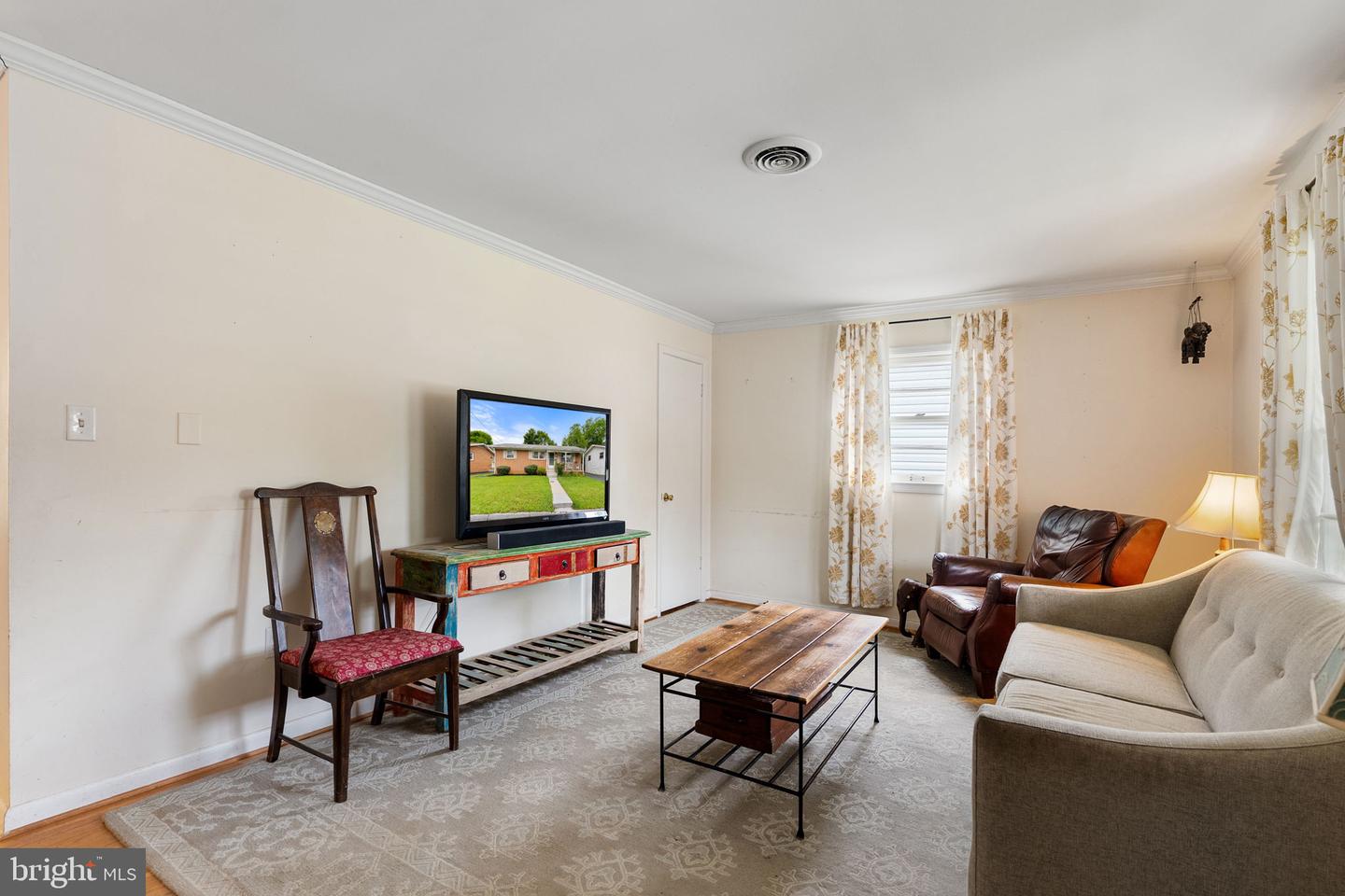 211 WOOD AVE, WINCHESTER, Virginia 22601, 3 Bedrooms Bedrooms, ,2 BathroomsBathrooms,Residential,For sale,211 WOOD AVE,VAWI2007738 MLS # VAWI2007738