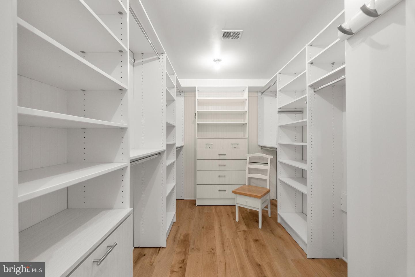 6358 BRAMPTON CT, ALEXANDRIA, Virginia 22304, 3 Bedrooms Bedrooms, ,3 BathroomsBathrooms,Residential,For sale,6358 BRAMPTON CT,VAFX2242752 MLS # VAFX2242752